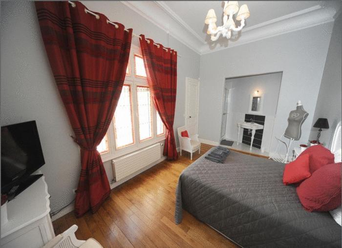 La Demeure De Laclais Le Mans Room photo